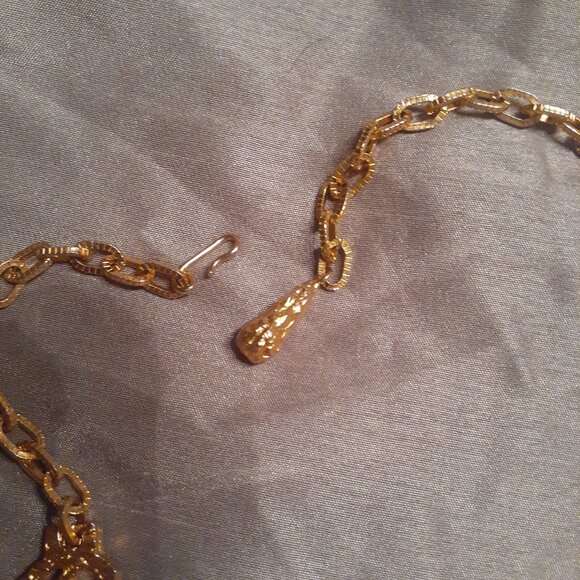 Stunning Celebrity NY "Cleopatra" style bib Necklacelace - Picture 7 of 10